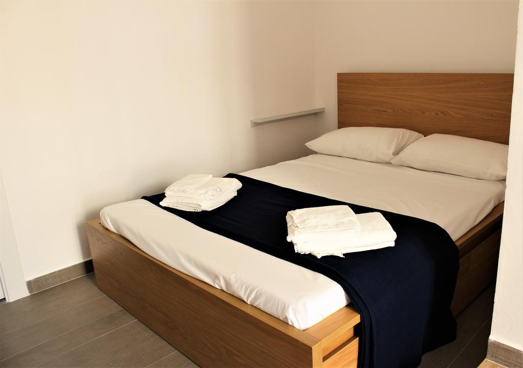 Le Amiche 2 Apartman Marina di Ragusa Kültér fotó